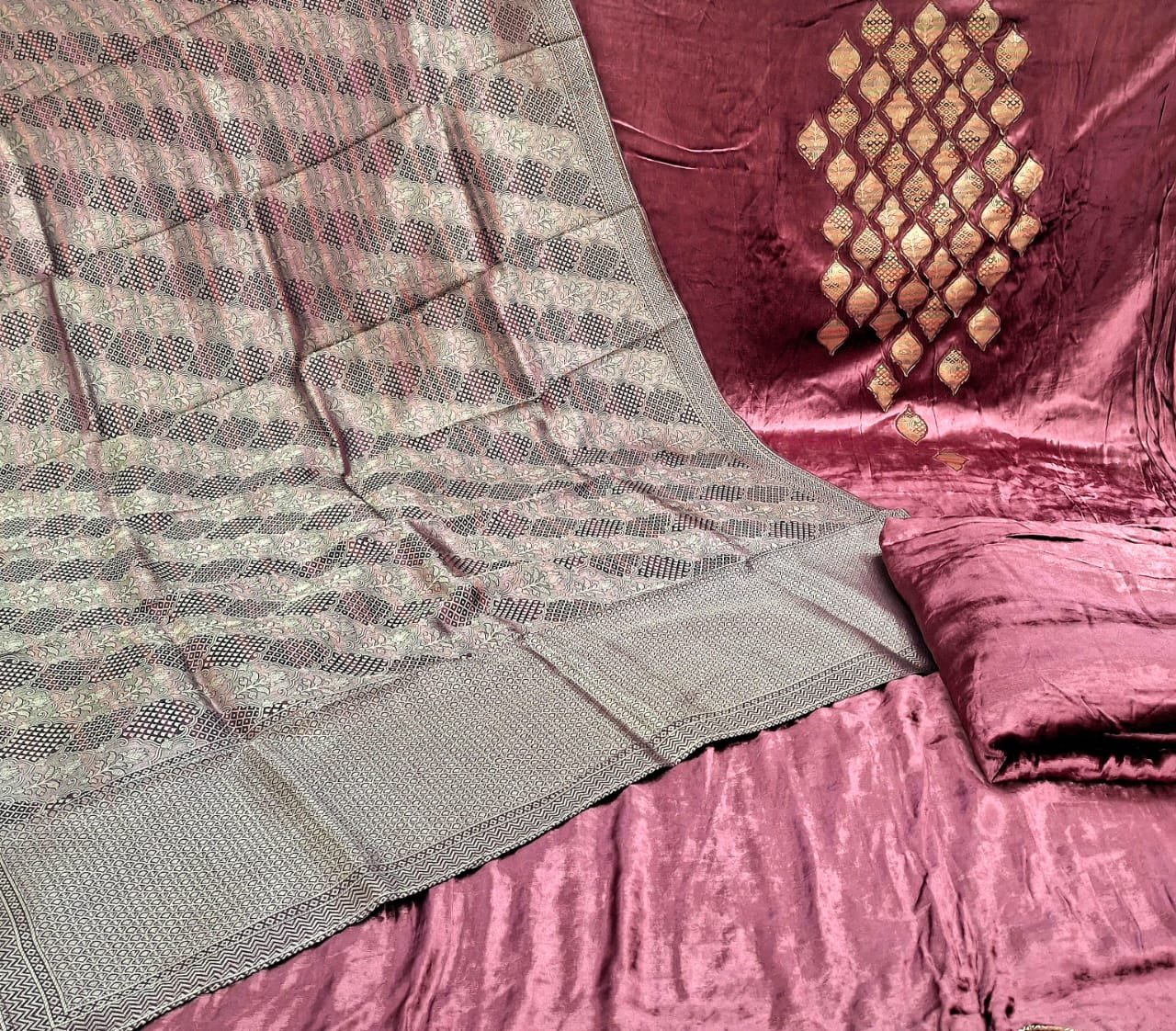 Pure Viscouse Velvet Suit 540824/70007143 - Image 2